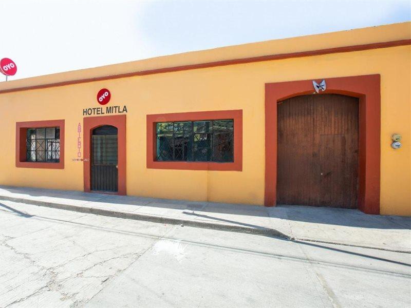 Oyo Hotel Y Restaurante Mitla, Oaxaca Сан-Пабло-Вилья-де-Митла Экстерьер фото