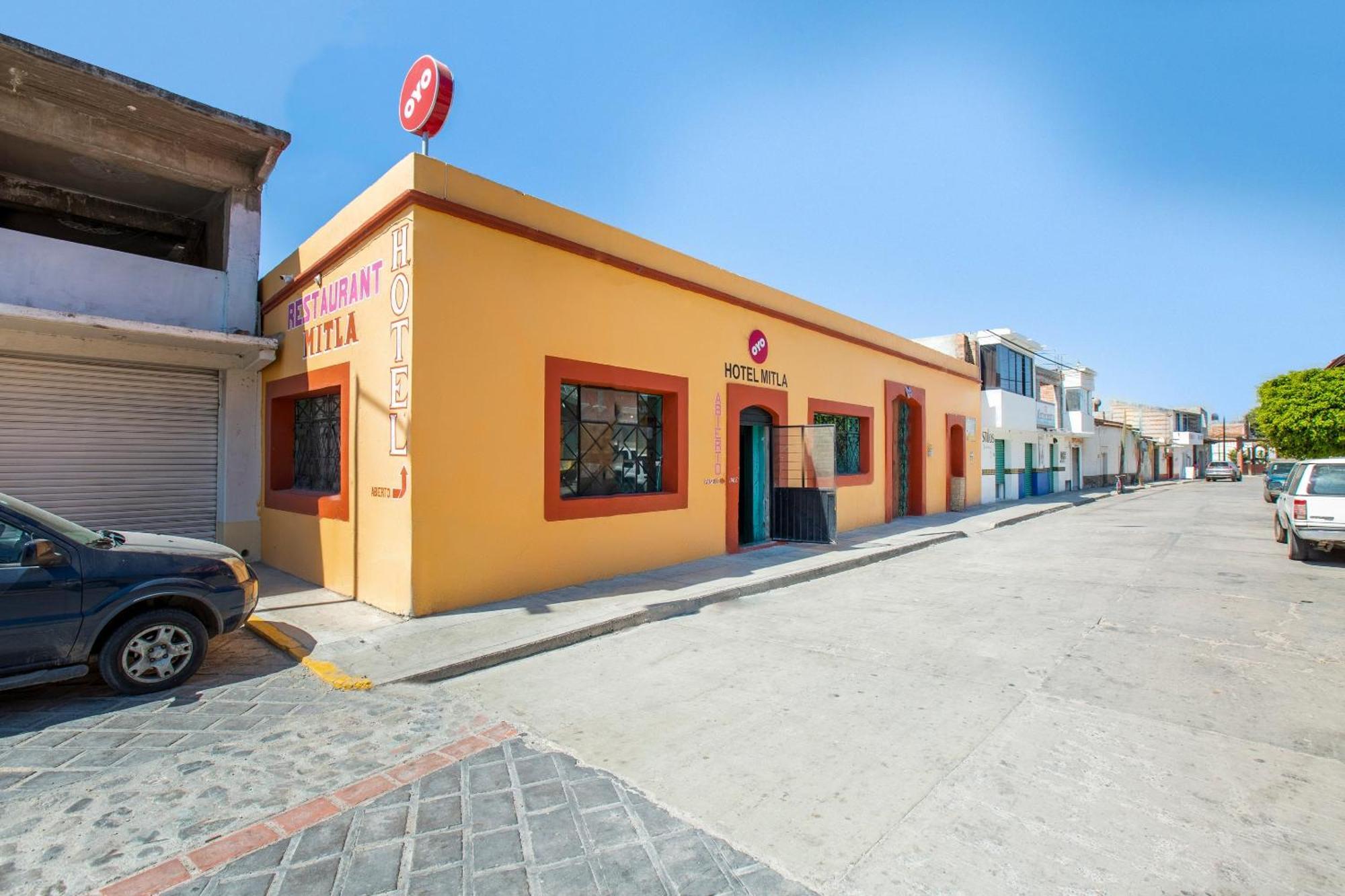 Oyo Hotel Y Restaurante Mitla, Oaxaca Сан-Пабло-Вилья-де-Митла Экстерьер фото