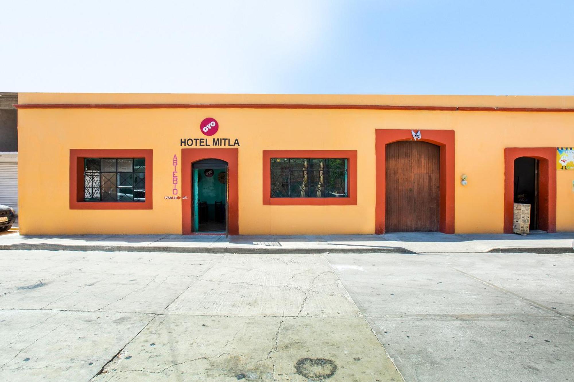 Oyo Hotel Y Restaurante Mitla, Oaxaca Сан-Пабло-Вилья-де-Митла Экстерьер фото