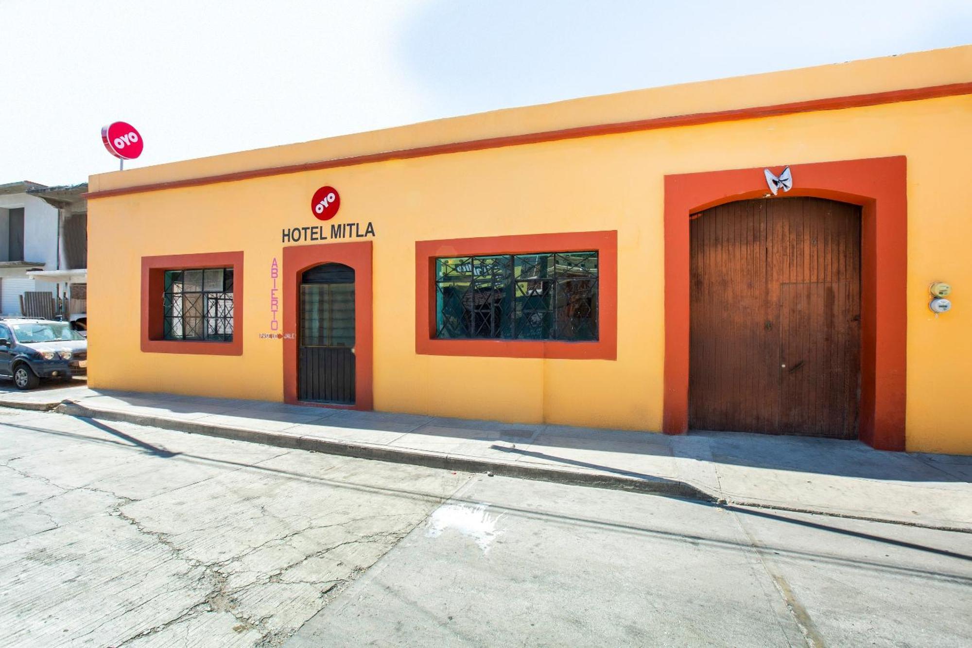 Oyo Hotel Y Restaurante Mitla, Oaxaca Сан-Пабло-Вилья-де-Митла Экстерьер фото