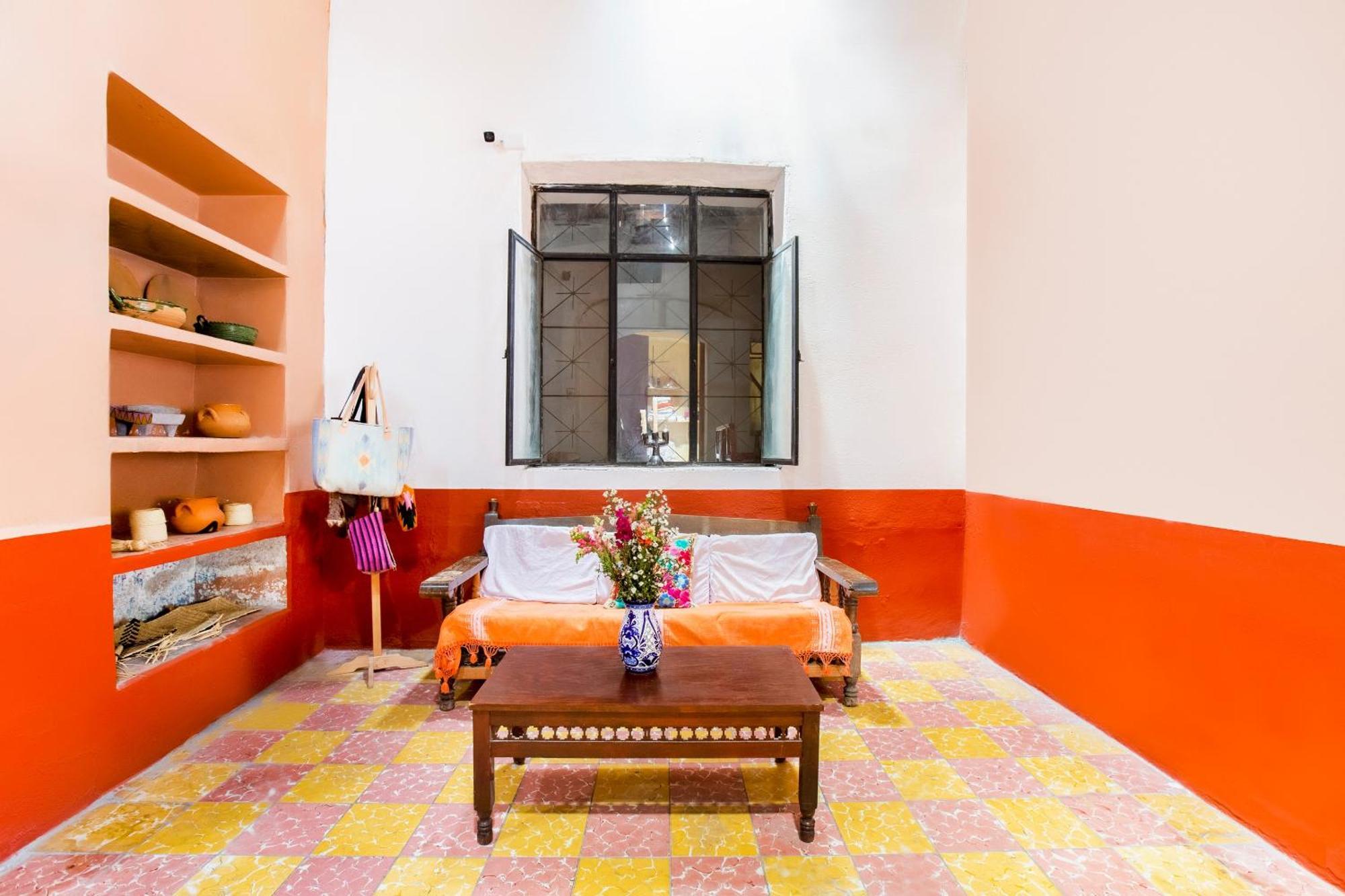 Oyo Hotel Y Restaurante Mitla, Oaxaca Сан-Пабло-Вилья-де-Митла Экстерьер фото